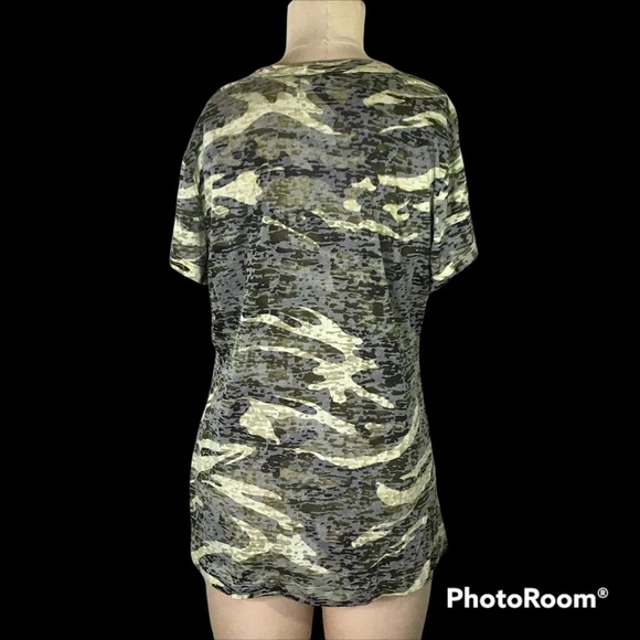 Torrid Camo Top, Sz 1, EUC - Picture 3 of 6